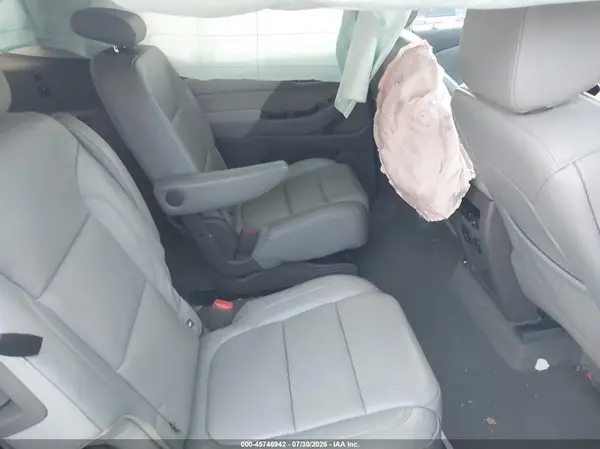 1GNEVHKW3JJ123978 2018 CHEVROLET TRAVERSE - Image 8