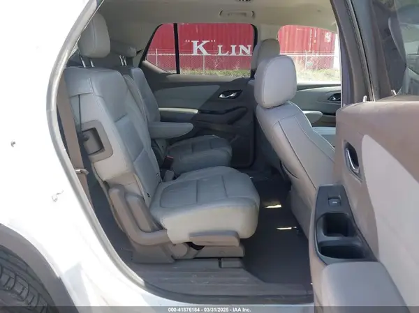 1GNEVHKW3JJ125861 2018 CHEVROLET TRAVERSE - Image 8