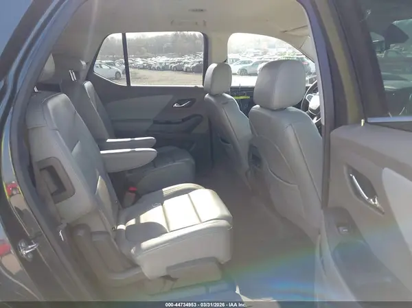 1GNEVHKW3JJ152252 2018 CHEVROLET TRAVERSE - Image 8