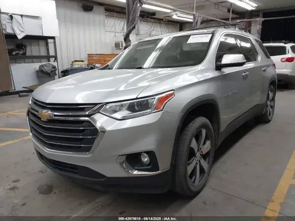 1GNEVHKW3JJ161923 2018 CHEVROLET TRAVERSE - Image 2