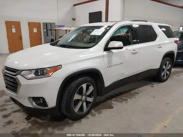1GNEVHKW3JJ230464 2018 CHEVROLET TRAVERSE - Image 2