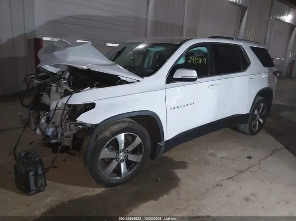 1GNEVHKW3JJ234479 2018 CHEVROLET TRAVERSE - Image 2
