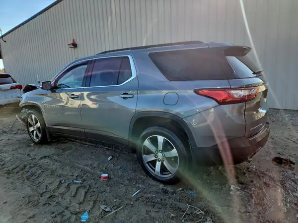 1GNEVHKW3KJ143942 2019 CHEVROLET TRAVERSE - Image 2