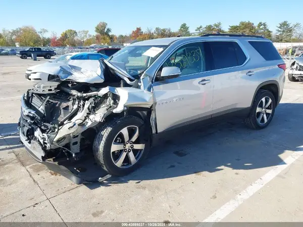 1GNEVHKW3KJ160840 2019 CHEVROLET TRAVERSE - Image 2