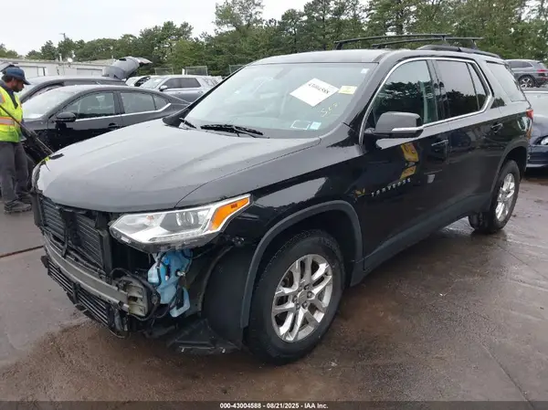 1GNEVHKW3KJ300224 2019 CHEVROLET TRAVERSE - Image 2