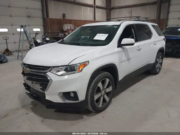 1GNEVHKW3LJ323147 2020 CHEVROLET TRAVERSE - Image 2
