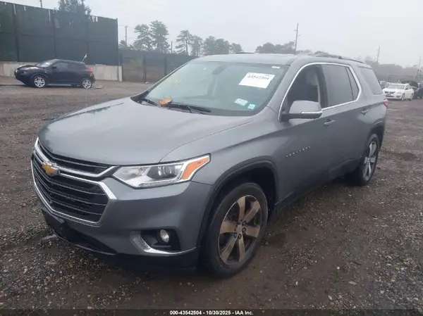 1GNEVHKW3MJ219114 2021 CHEVROLET TRAVERSE - Image 2