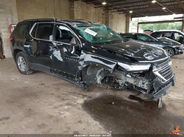 1GNEVHKW3NJ106085 2022 CHEVROLET TRAVERSE - Image 1