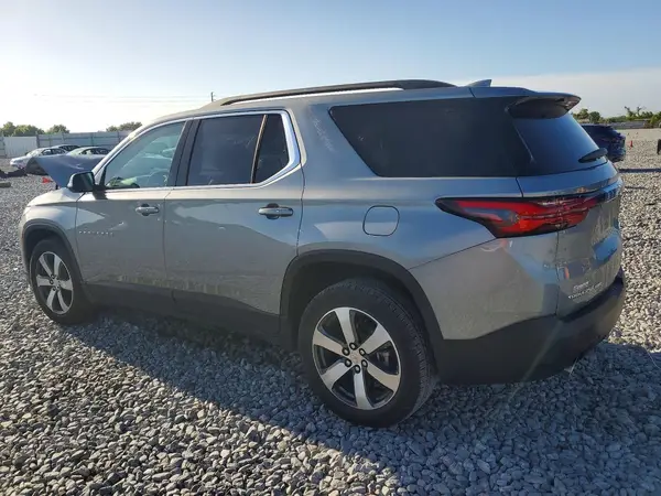 1GNEVHKW3PJ280452 2023 CHEVROLET TRAVERSE - Image 2