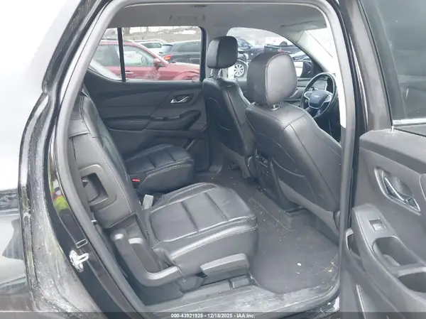 1GNEVHKW4JJ111726 2018 CHEVROLET TRAVERSE - Image 8