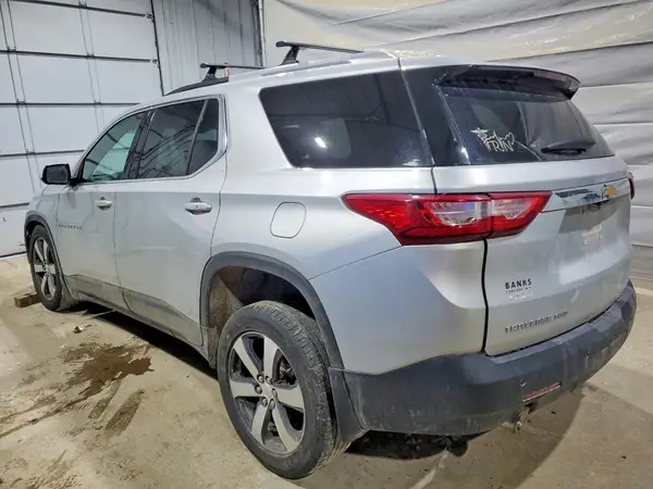 1GNEVHKW4JJ117395 2018 CHEVROLET TRAVERSE - Image 2