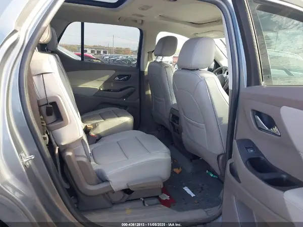 1GNEVHKW4JJ128428 2018 CHEVROLET TRAVERSE - Image 8
