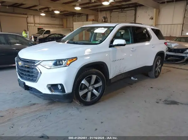 1GNEVHKW4JJ222504 2018 CHEVROLET TRAVERSE - Image 2