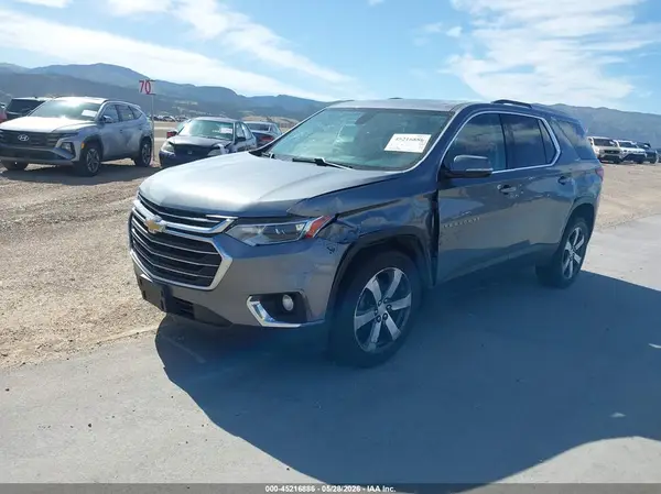 1GNEVHKW4JJ223541 2018 CHEVROLET TRAVERSE - Image 2