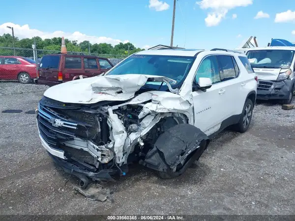 1GNEVHKW4JJ248956 2018 CHEVROLET TRAVERSE - Image 2