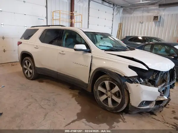 1GNEVHKW4LJ101782 2020 CHEVROLET TRAVERSE - Image 1