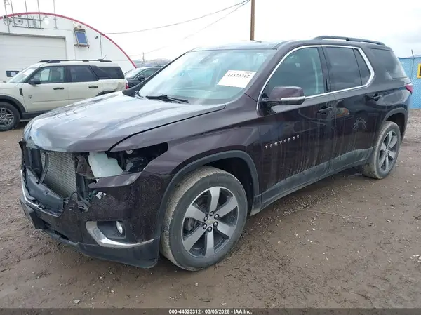 1GNEVHKW4LJ128304 2020 CHEVROLET TRAVERSE - Image 2