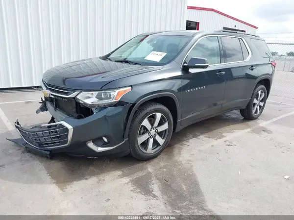 1GNEVHKW4LJ133664 2020 CHEVROLET TRAVERSE - Image 2