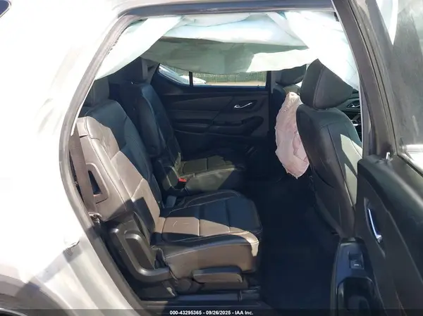 1GNEVHKW4LJ242576 2020 CHEVROLET TRAVERSE - Image 8