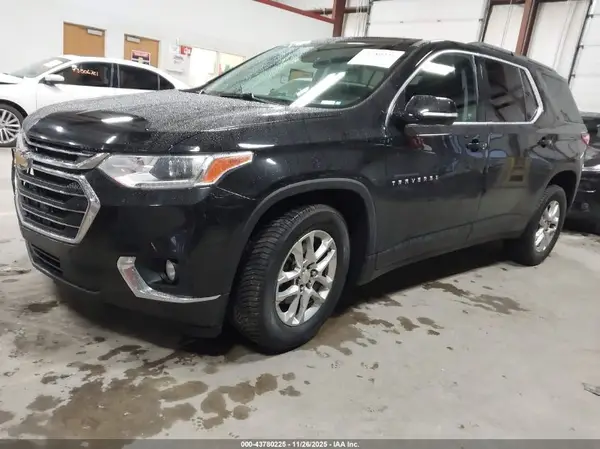1GNEVHKW4MJ102335 2021 CHEVROLET TRAVERSE - Image 2