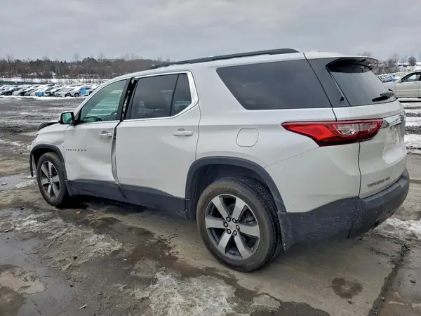 1GNEVHKW4MJ220224 2021 CHEVROLET TRAVERSE - Image 2