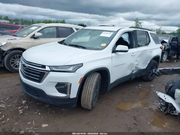 1GNEVHKW4PJ187925 2023 CHEVROLET TRAVERSE - Image 2