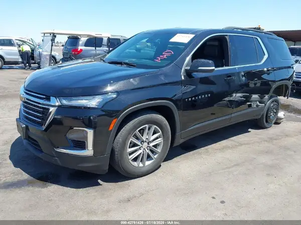 1GNEVHKW4PJ204898 2023 CHEVROLET TRAVERSE - Image 2