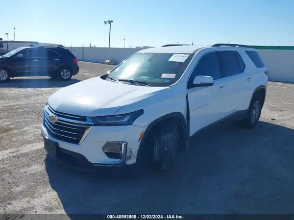 1GNEVHKW4PJ276989 2023 CHEVROLET TRAVERSE - Image 2