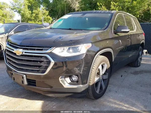 1GNEVHKW5JJ162247 2018 CHEVROLET TRAVERSE - Image 2