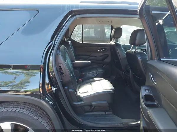 1GNEVHKW5JJ162247 2018 CHEVROLET TRAVERSE - Image 8