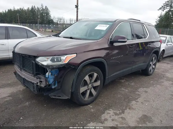 1GNEVHKW5JJ162961 2018 CHEVROLET TRAVERSE - Image 2