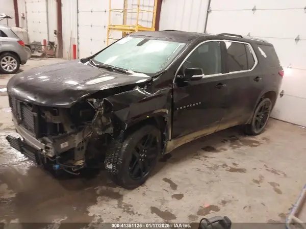 1GNEVHKW5JJ215903 2018 CHEVROLET TRAVERSE - Image 2