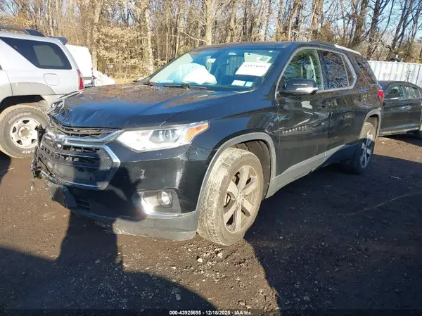 1GNEVHKW5JJ226626 2018 CHEVROLET TRAVERSE - Image 2