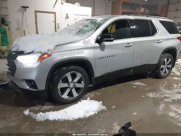 1GNEVHKW5KJ116824 2019 CHEVROLET TRAVERSE - Image 2