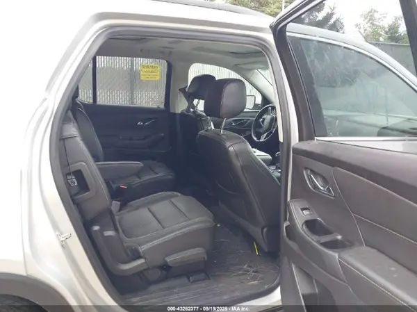 1GNEVHKW5KJ158541 2019 CHEVROLET TRAVERSE - Image 8