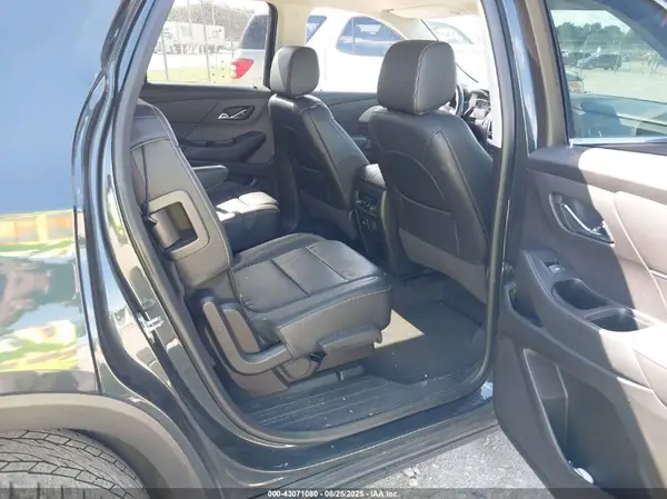 1GNEVHKW5KJ247901 2019 CHEVROLET TRAVERSE - Image 8