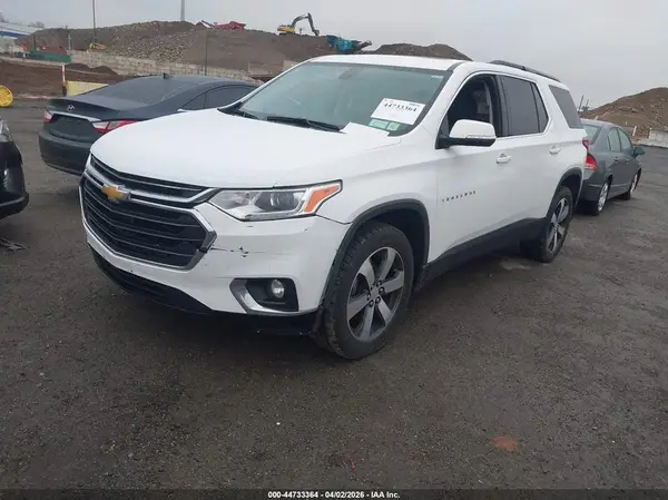 1GNEVHKW5KJ268974 2019 CHEVROLET TRAVERSE - Image 2