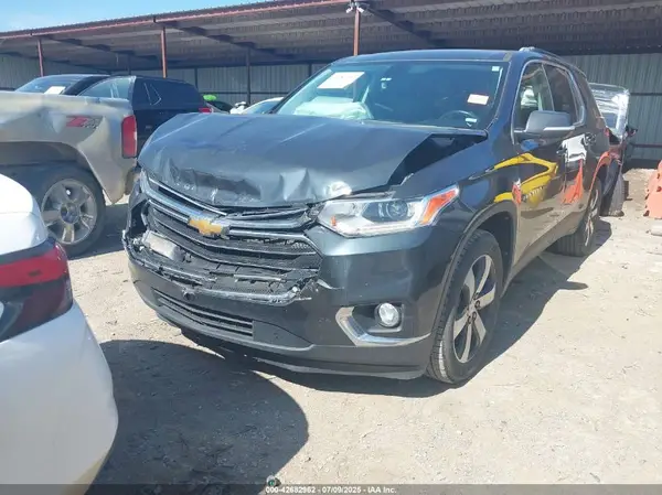1GNEVHKW5MJ208700 2021 CHEVROLET TRAVERSE - Image 2