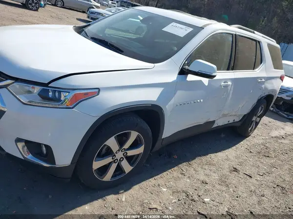 1GNEVHKW6JJ106754 2018 CHEVROLET TRAVERSE - Image 2
