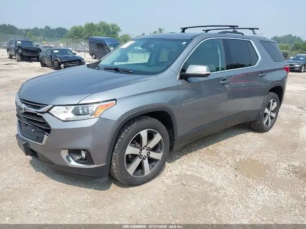 1GNEVHKW6JJ114532 2018 CHEVROLET TRAVERSE - Image 2