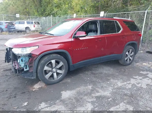 1GNEVHKW6JJ165271 2018 CHEVROLET TRAVERSE - Image 2