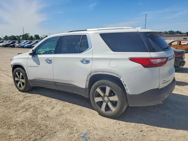 1GNEVHKW6JJ248876 2018 CHEVROLET TRAVERSE - Image 2