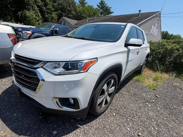 1GNEVHKW6KJ137777 2019 CHEVROLET TRAVERSE - Image 2