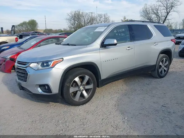 1GNEVHKW6KJ137908 2019 CHEVROLET TRAVERSE - Image 2