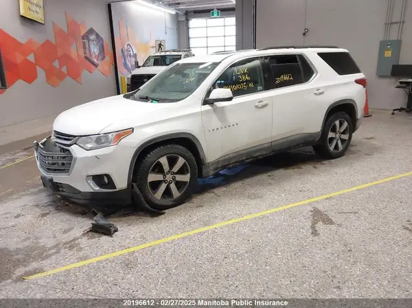 1GNEVHKW6KJ173274 2019 CHEVROLET TRAVERSE - Image 2
