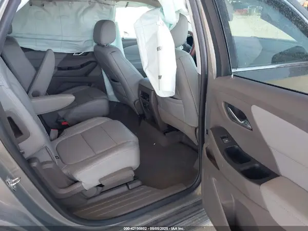 1GNEVHKW6KJ209643 2019 CHEVROLET TRAVERSE - Image 8