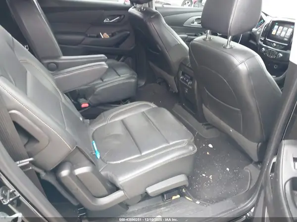 1GNEVHKW6KJ265985 2019 CHEVROLET TRAVERSE - Image 8