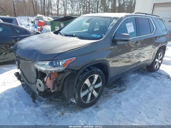 1GNEVHKW6LJ130409 2020 CHEVROLET TRAVERSE - Image 2