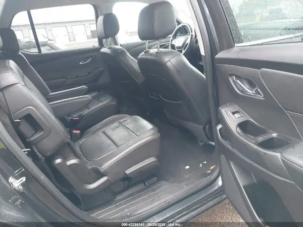 1GNEVHKW6LJ215301 2020 CHEVROLET TRAVERSE - Image 8