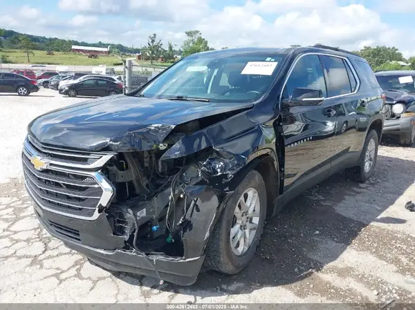 1GNEVHKW6LJ305886 2020 CHEVROLET TRAVERSE - Image 2